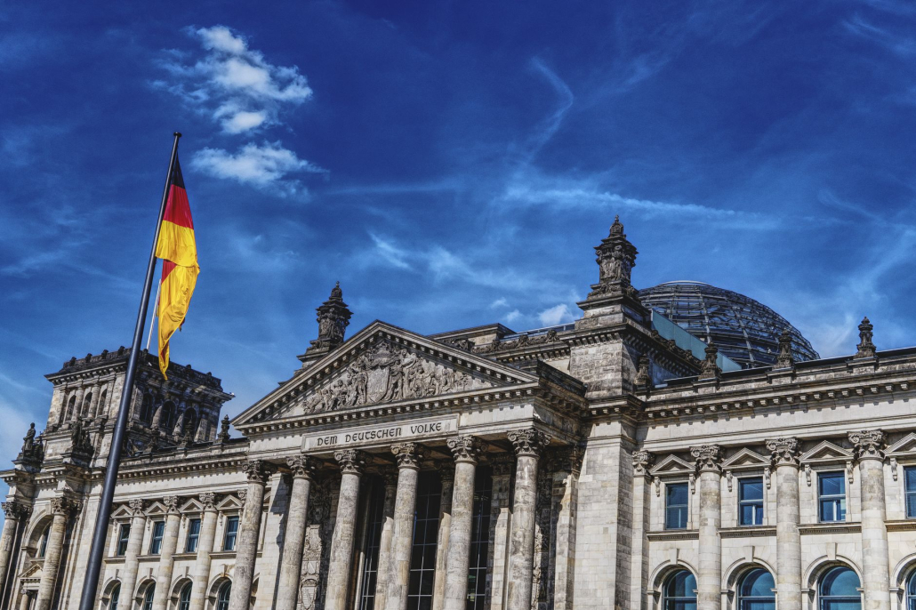 KI beim Redenschreiben: Was erlaubt ist, was nicht und warum die aktuelle Debatte die falsche Frage stellt